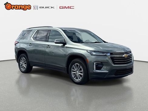 Used 2022 Chevrolet Traverse LT FWD image 1