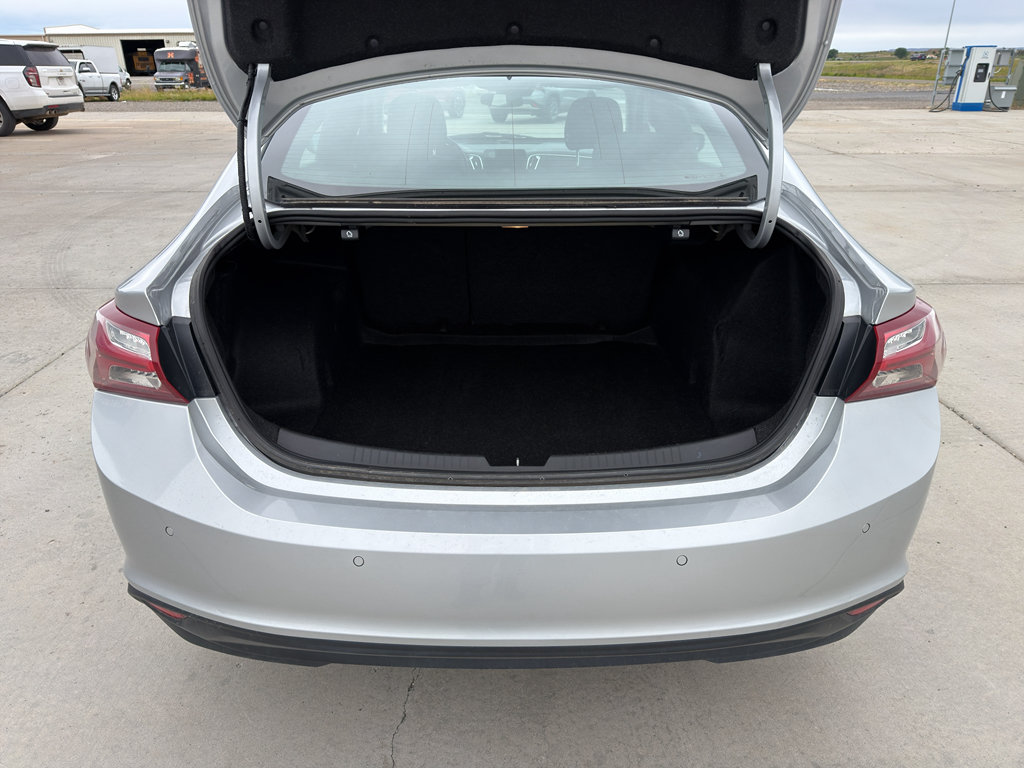 Used 2020 Chevrolet Malibu LT w/ Fleet LT Safety Plus Package FWD image 5
