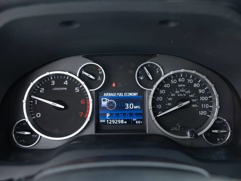 Used 2017 Toyota Tundra SR5 w/ SR5 Upgrade Package image 35