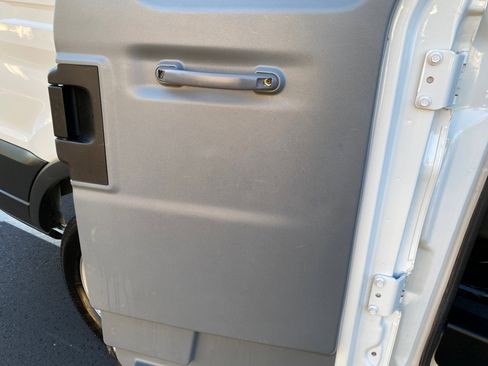 Used 2016 Ford Transit 350 XL image 29