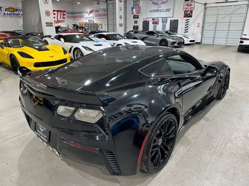 Used 2015 Chevrolet Corvette Z06 w/ 3LZ Preferred Equipment Group RWD image 23