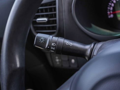 Used 2017 Kia Soul FWD image 20
