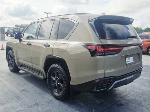 Used 2025 Lexus LX 700h Overtrail AWD/4WD image 3