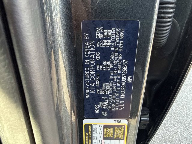 Used 2025 Kia Soul LX w/ LX Technology Package FWD image 29