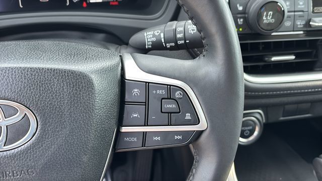 Used 2024 Toyota Grand Highlander AWD Hybrid image 23