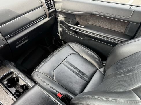 Used 2021 Ford Expedition Max Limited image 27
