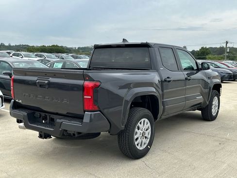 New 2025 Toyota Tacoma SR5 image 4