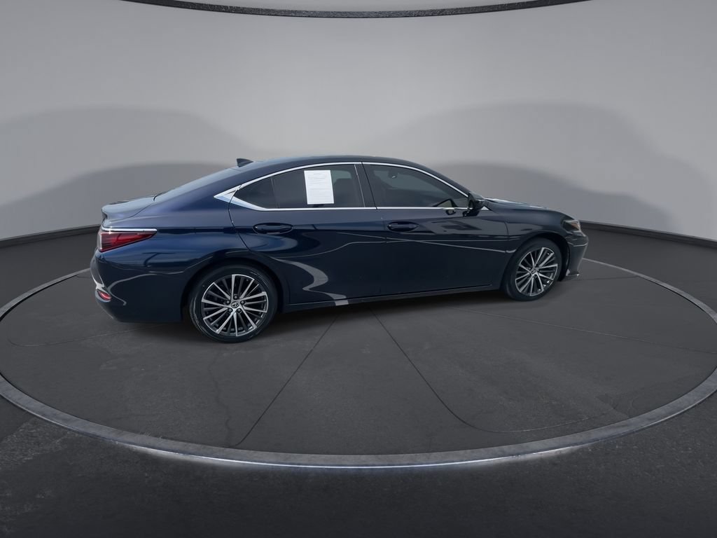 Used 2024 Lexus ES 350 w/ Premium Package FWD image 9