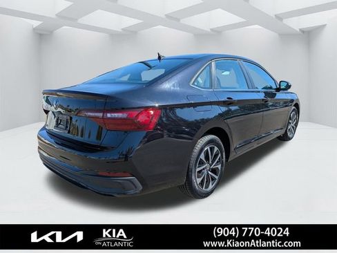 Used 2024 Volkswagen Jetta S image 4