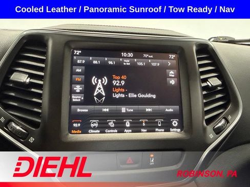 Used 2022 Jeep Cherokee Trailhawk w/ Sun, Sound & Nav Group AWD/4WD image 32