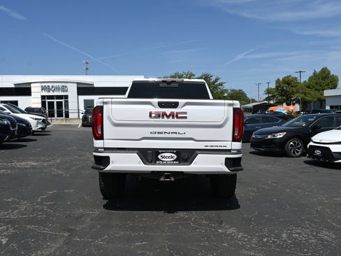 Used 2022 GMC Sierra 2500 Denali w/ Denali Ultimate Package AWD/4WD image 6