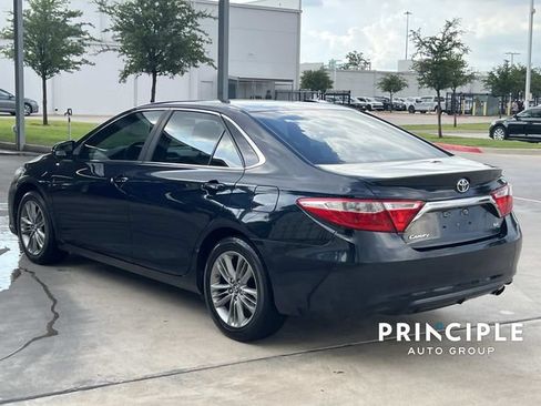 Used 2016 Toyota Camry SE FWD image 10