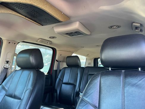 Used 2009 Chevrolet Suburban 2500 LS w/ Skid Plate Package image 10