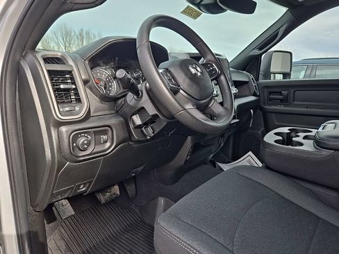 New 2026 RAM 2500 Tradesman AWD/4WD image 40