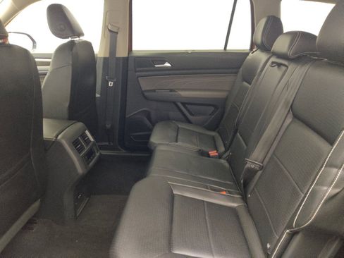 Used 2021 Volkswagen Atlas SE w/ Panoramic Sunroof Package FWD image 18