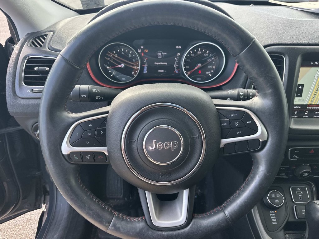 Used 2018 Jeep Compass Trailhawk w/ Leather Interior Group AWD/4WD image 23
