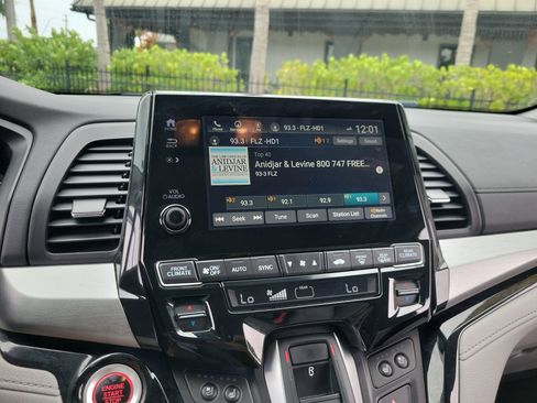 Used 2018 Honda Odyssey Elite image 23