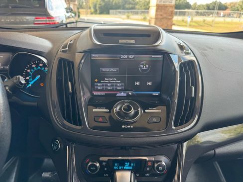 Used 2014 Ford Escape Titanium image 23