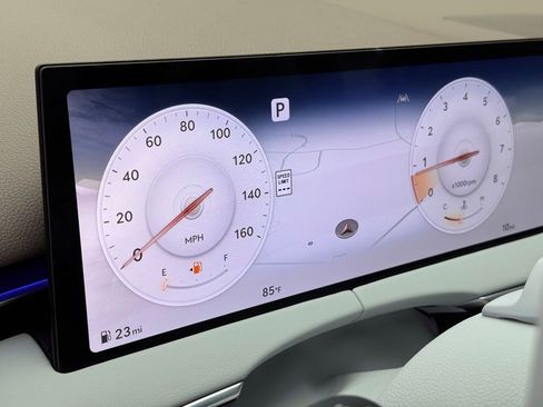 Used 2026 Genesis GV70 2.5T Advanced image 21