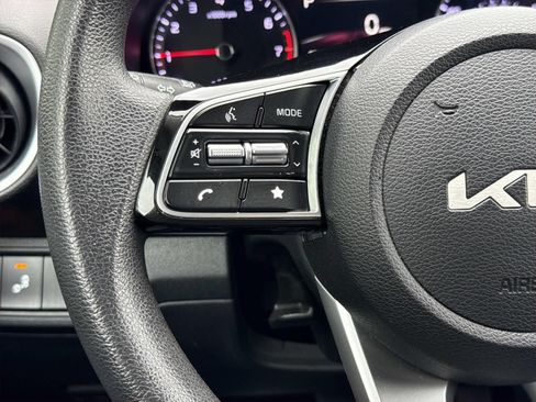Used 2023 Kia Forte LXS w/ LXS Technology Package FWD image 15