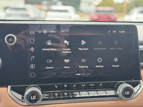 Used 2024 GMC Canyon AT4 image 18