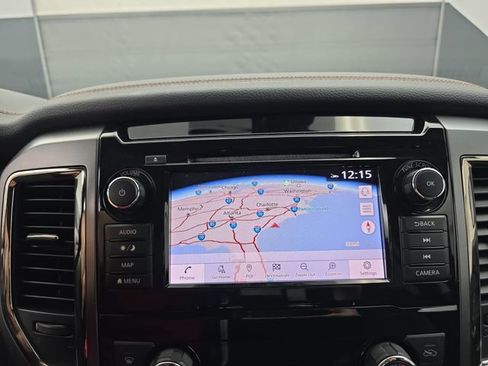 Used 2019 Nissan Titan Platinum Reserve image 30