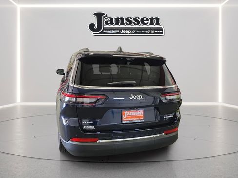 Used 2024 Jeep Grand Cherokee L Limited w/ Luxury Tech Group II AWD/4WD image 4