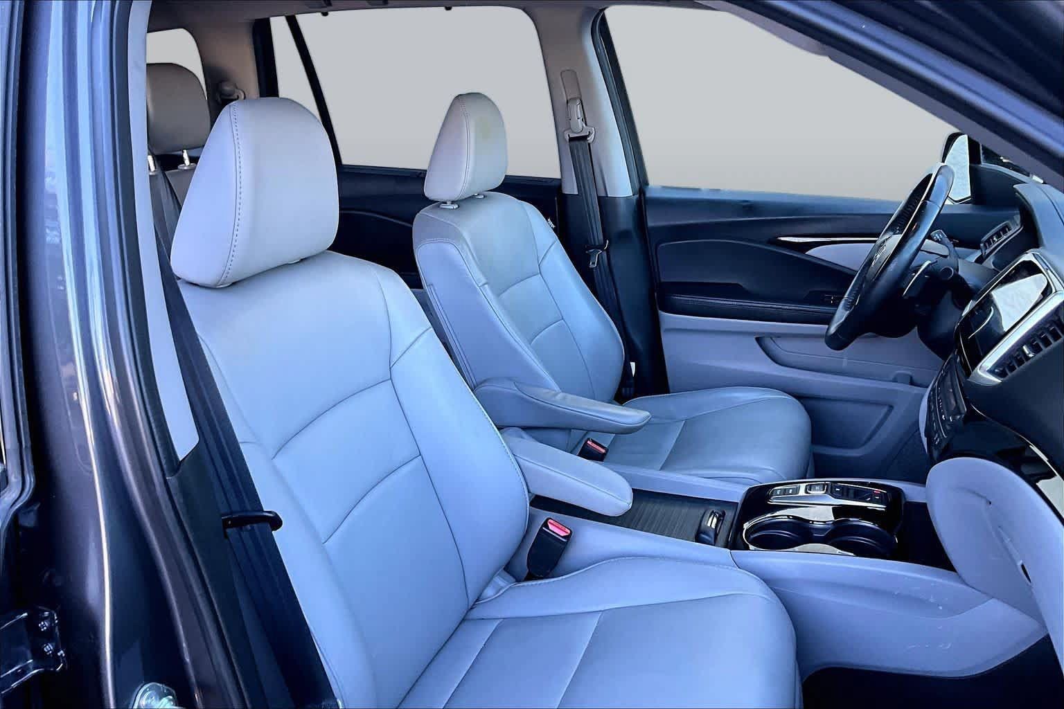 Used 2018 Honda Pilot Touring image 9