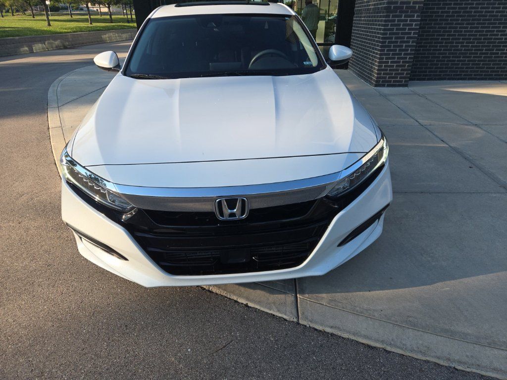 Used 2019 Honda Accord EX image 4