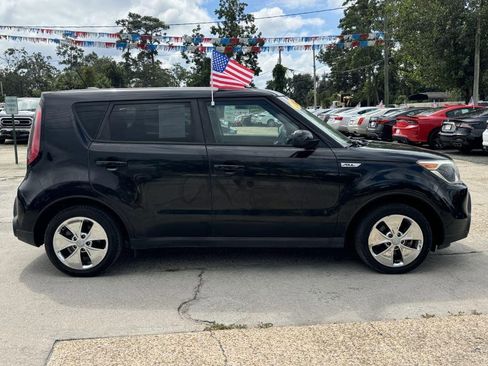 Used 2016 Kia Soul image 4