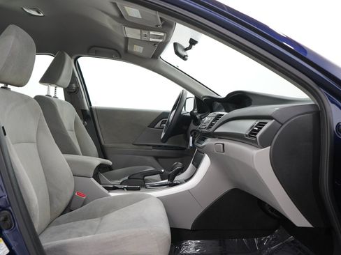 Used 2013 Honda Accord LX image 11