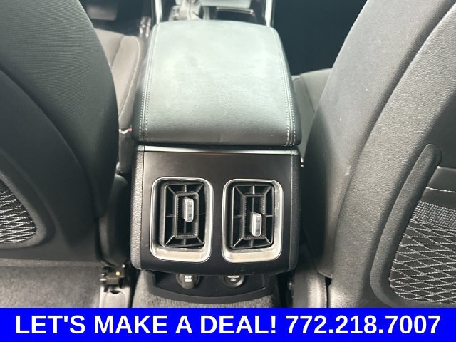 Used 2023 Kia Sorento LX FWD image 12