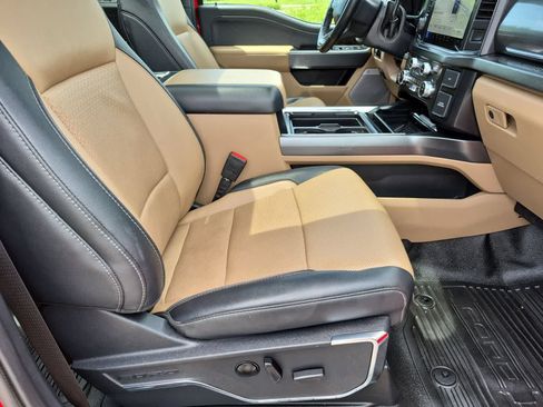 Used 2023 Ford F350 Lariat w/ Lariat Ultimate Package AWD/4WD image 23