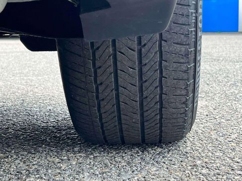 Used 2023 Chevrolet Equinox LT image 10