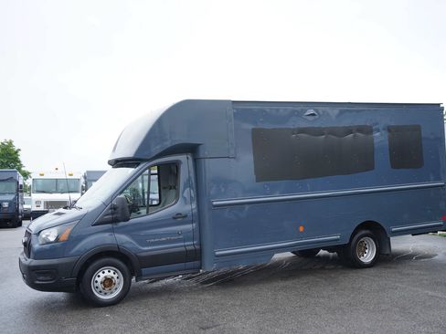 Used 2021 Ford Transit 350 DRW RWD image 6