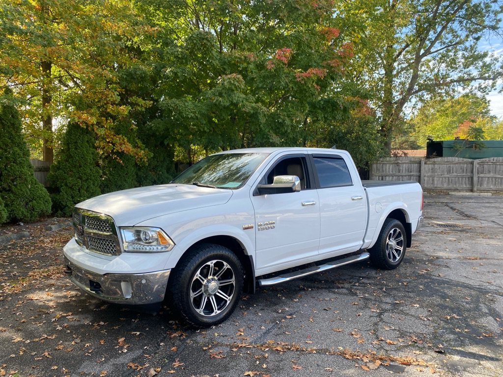 Used 2015 RAM 1500 Laramie w/ Convenience Group AWD/4WD image 1
