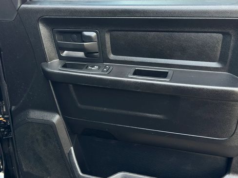 Used 2013 RAM 1500 Express RWD image 21