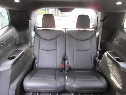 Used 2020 Cadillac XT6 Premium Luxury image 27