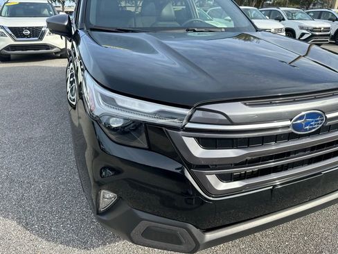 Used 2025 Subaru Forester Limited w/ Popular Package #2 image 15