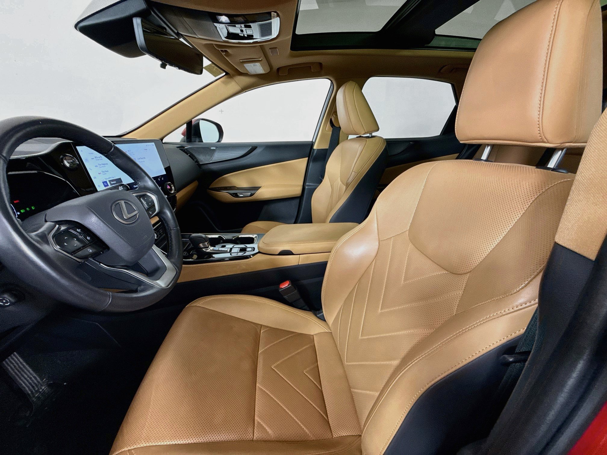 Used 2025 Lexus NX 350h AWD w/ Cold Area Package image 11