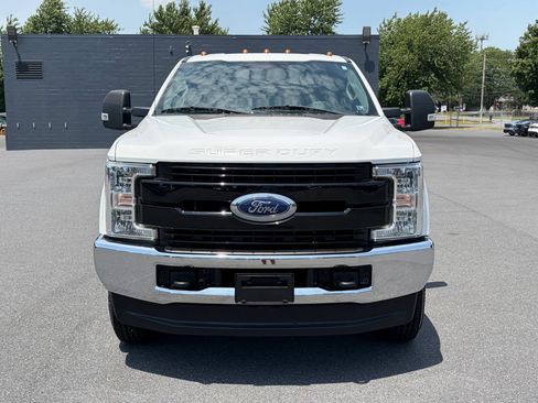 Used 2019 Ford F250 XL w/ XL Value Package AWD/4WD image 5