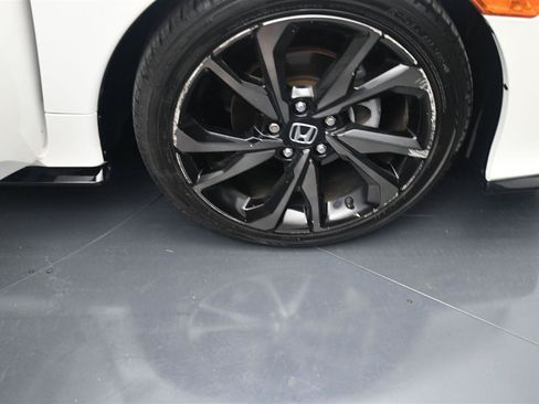 Used 2019 Honda Civic Sport image 13