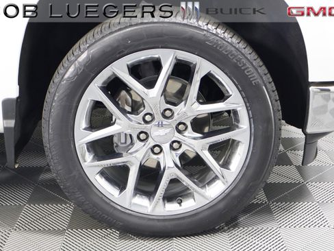 Certified 2024 Chevrolet Silverado 1500 LTZ w/ LTZ Premium Package AWD/4WD image 3