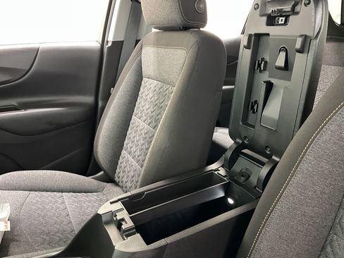 Certified 2022 Chevrolet Equinox LT image 32