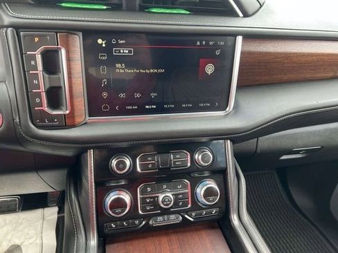 Used 2023 GMC Yukon XL Denali Ultimate image 13