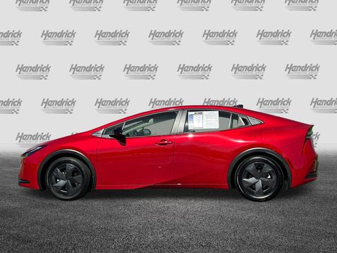 Used 2026 Toyota Prius Plug-In Hybrid image 8