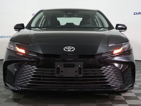 Used 2025 Toyota Camry LE FWD image 13