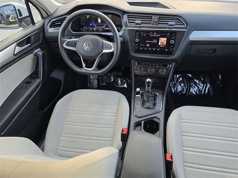 Used 2024 Volkswagen Tiguan S image 27