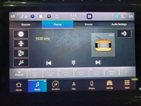 Used 2023 Jeep Grand Cherokee Limited w/ Luxury Tech Group II image 25