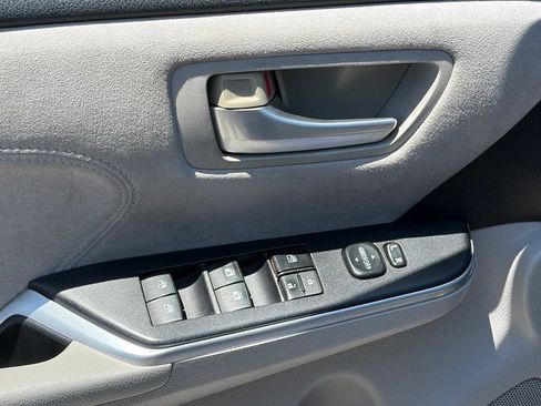 Used 2015 Toyota Camry XSE w/ Moonroof Package FWD image 7